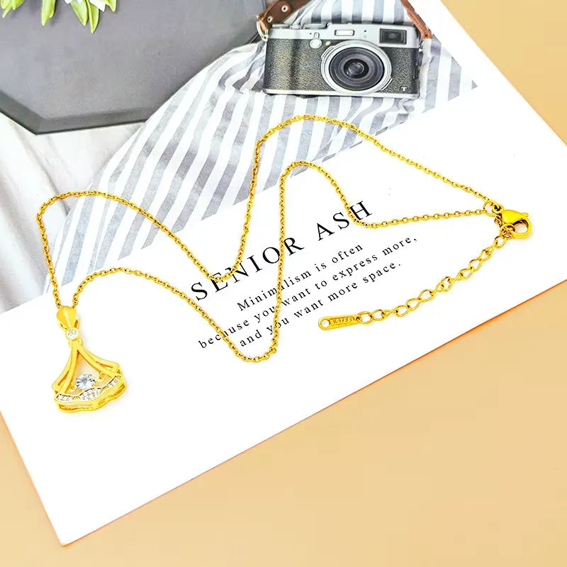 Gold Plated Fan Necklace
